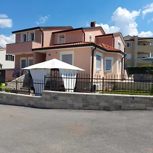 Dezire Appartamento Buje